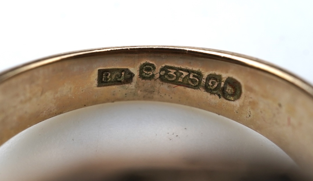 Three gem-set dress rings